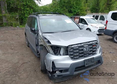 2023 Honda Passport Awd Trailsport from USA, damaged, VIN 5FNYF8H66PB024923